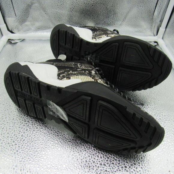 KENNETH COLE WOMEN'S MADDOX JOGGERS SIZE 6. NIB.  BLACK/WHITE - Picture 7 of 10